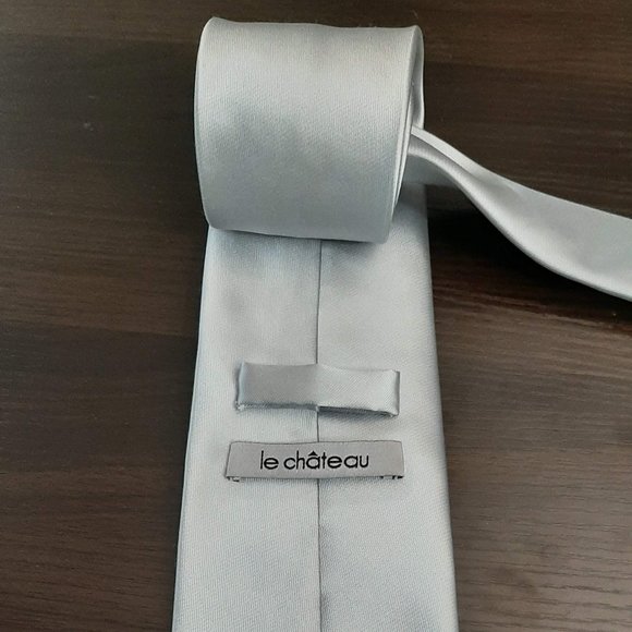 Le Chateau Silver Tie - Picture 3 of 3